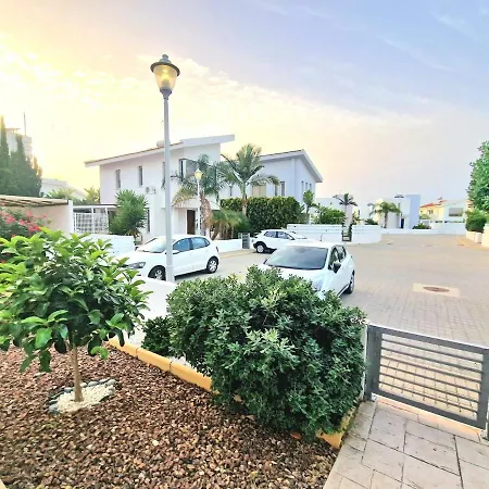 Luxury Azure Villa Larnaca