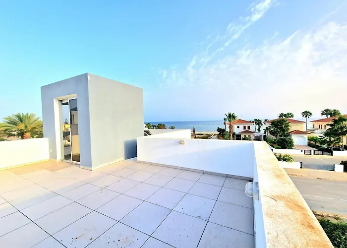 Luxury Azure Villa *