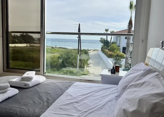 Luxury Azure Villa *